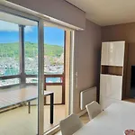Apartman The Maritime Escape F3 Port & Historic Center *