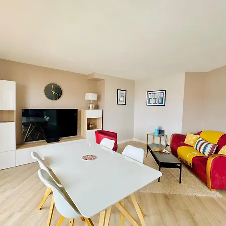 The Maritime Escape F3 Port & Historic Center דיבה-סור-מר