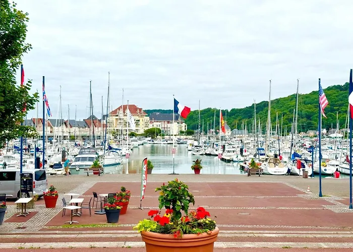 The Maritime Escape F3 Port & Historic Center